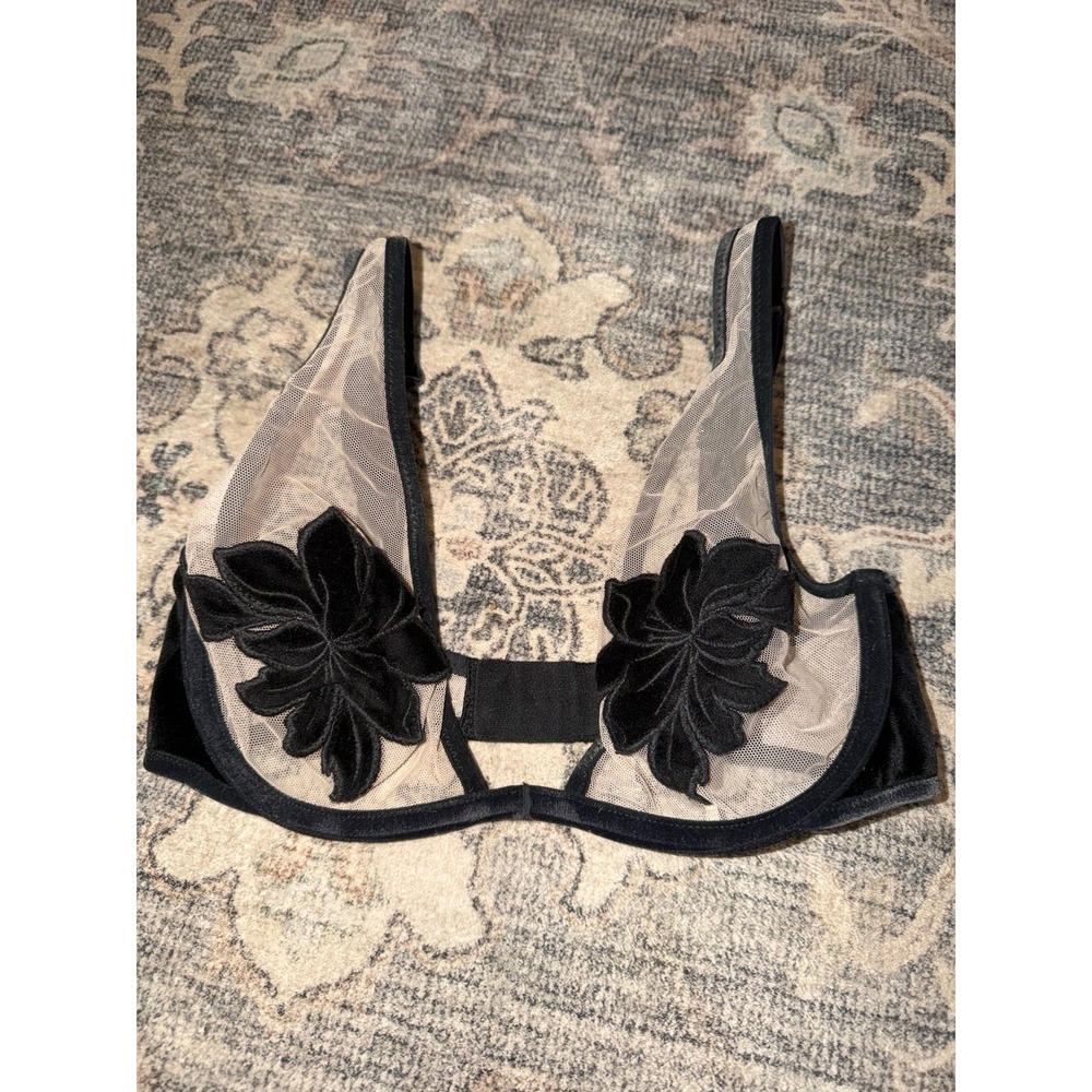 Victorias Secret Mesh Sheer Floral Applique Bra